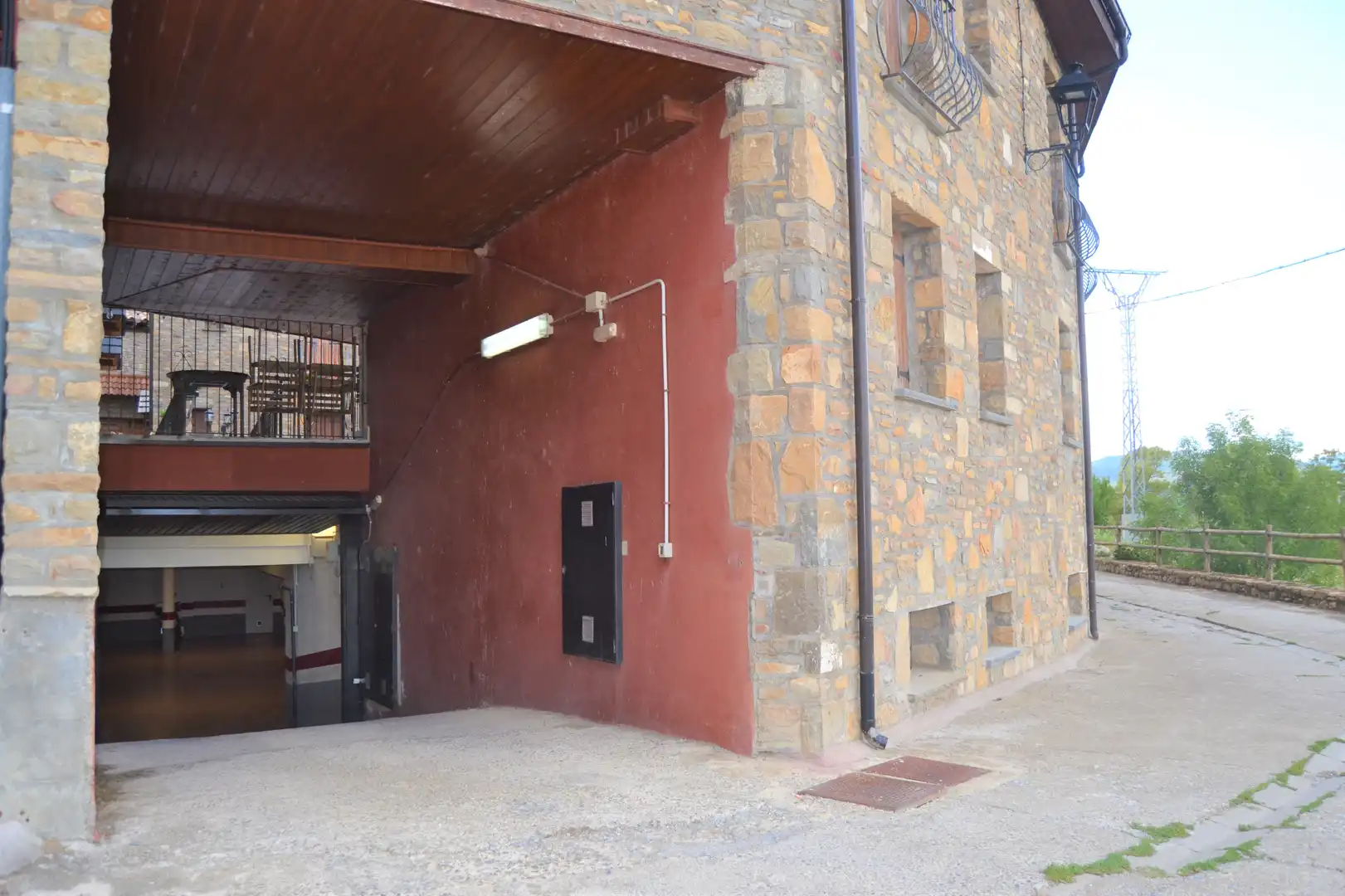 Vista exterior de Pis en venda en Jaca amb Terrassa i Moblat