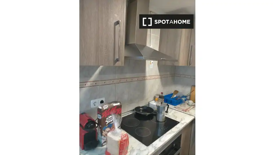 Kitchen of Flat for rent in Paterna  with Air Conditioner, Heating and Furnished