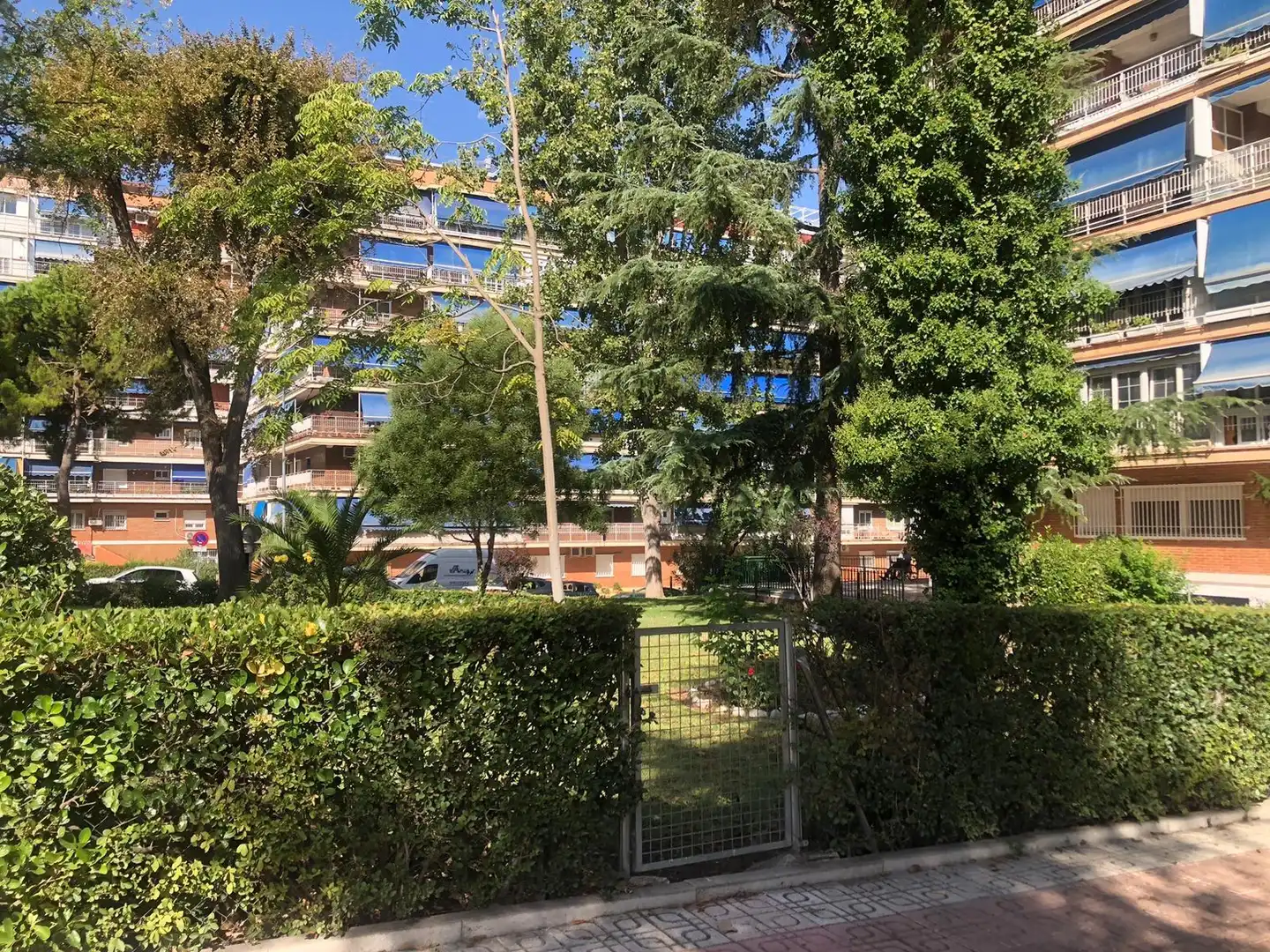 Außenansicht von Büro zur Miete in Móstoles mit Abstellraum
