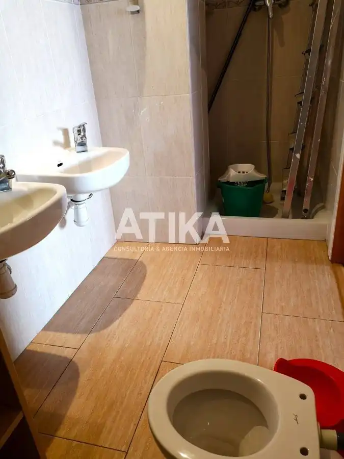 Business premises for sale in Sant Josep - Zona Hospital, imagen 15