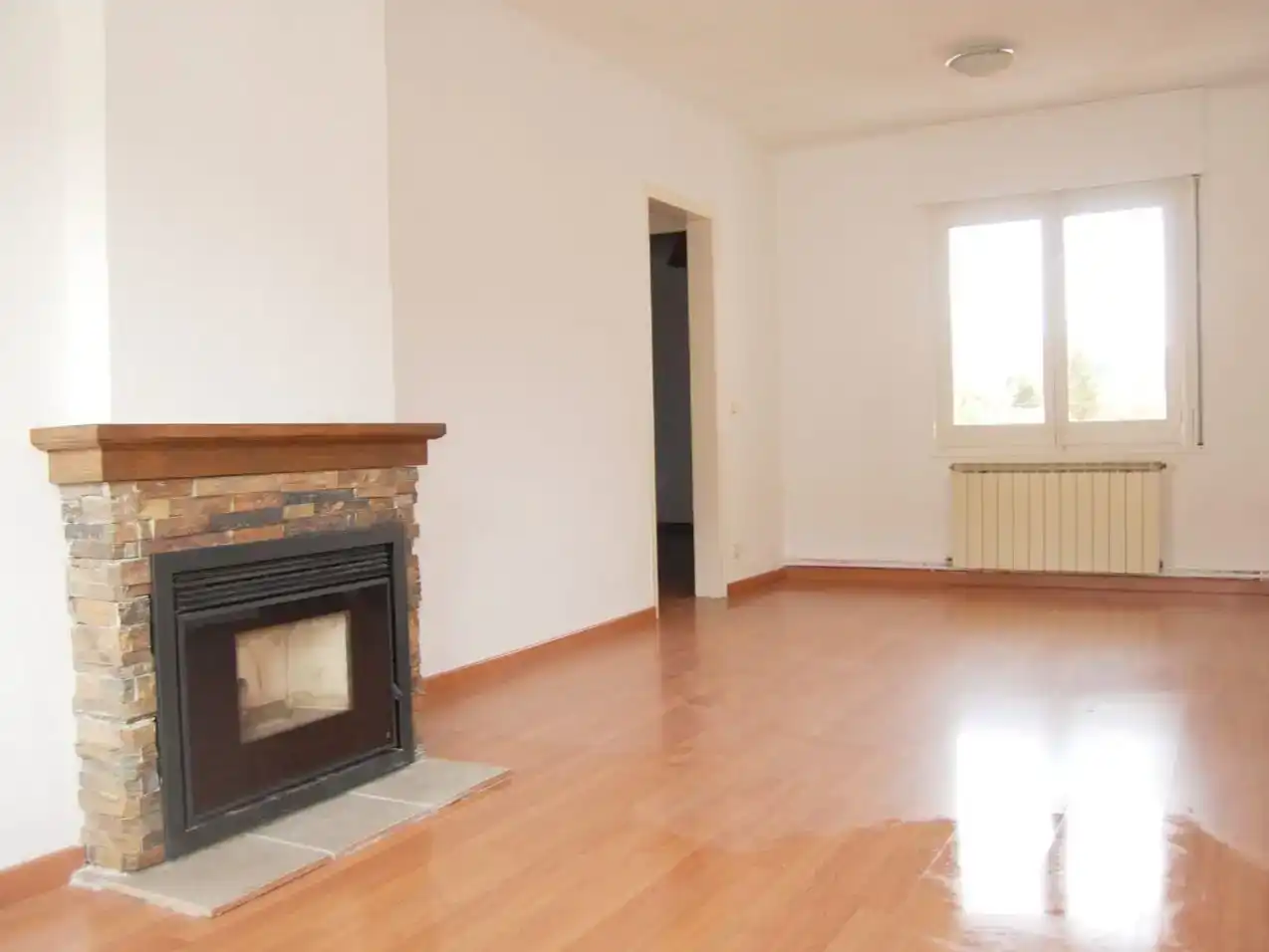 Wohnzimmer von Wohnung zum Verkauf in Camprodon mit Balkon