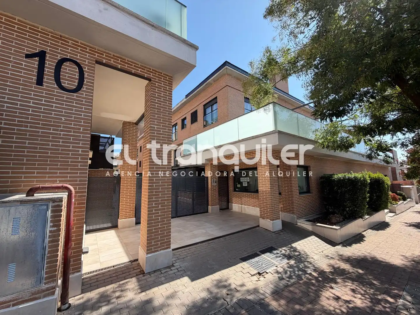 Flat with pool to rent in Calle Cristobal Colon