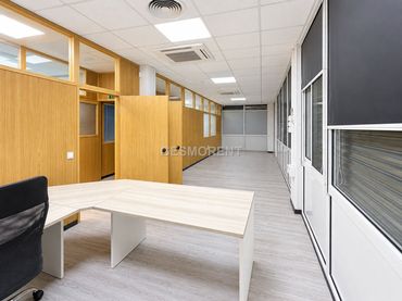 Local comercial en venda a Llevant
