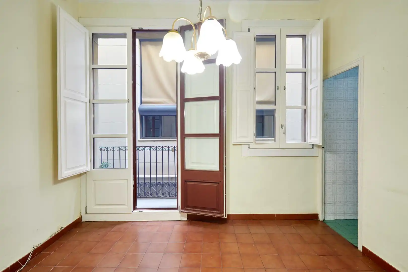 Piso en venta en Barcelona con Balcón