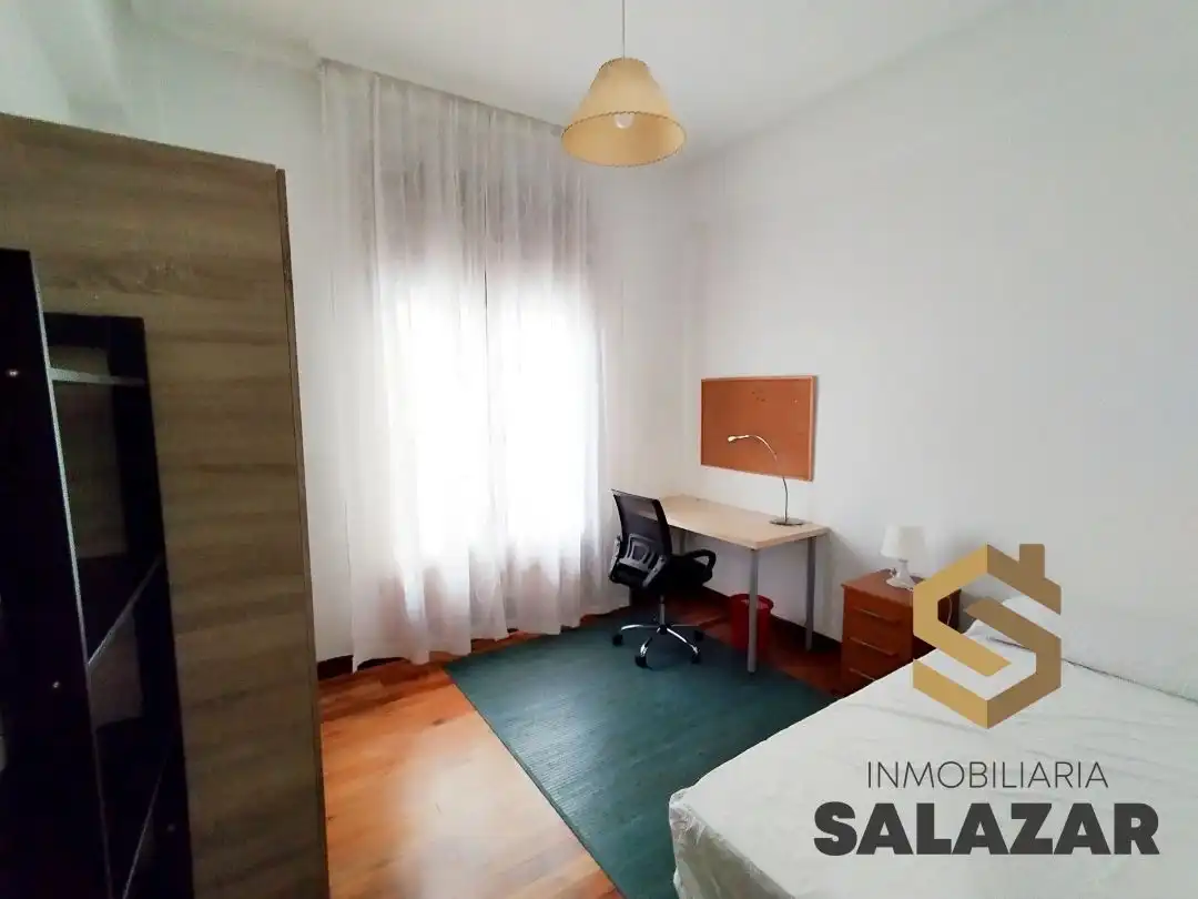 Bedroom of Flat for rent in Bilbao   with Heating and Terrace