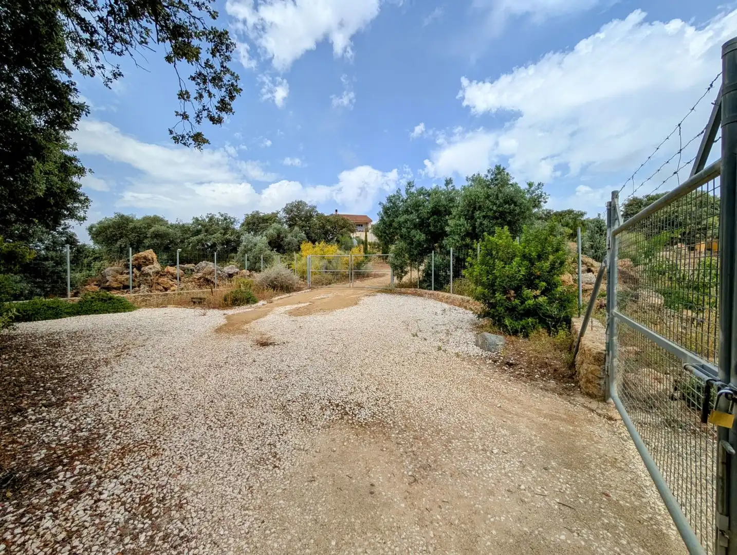 Vista exterior de Casa o xalet en venda en Loja amb Calefacció, Jardí privat i Terrassa