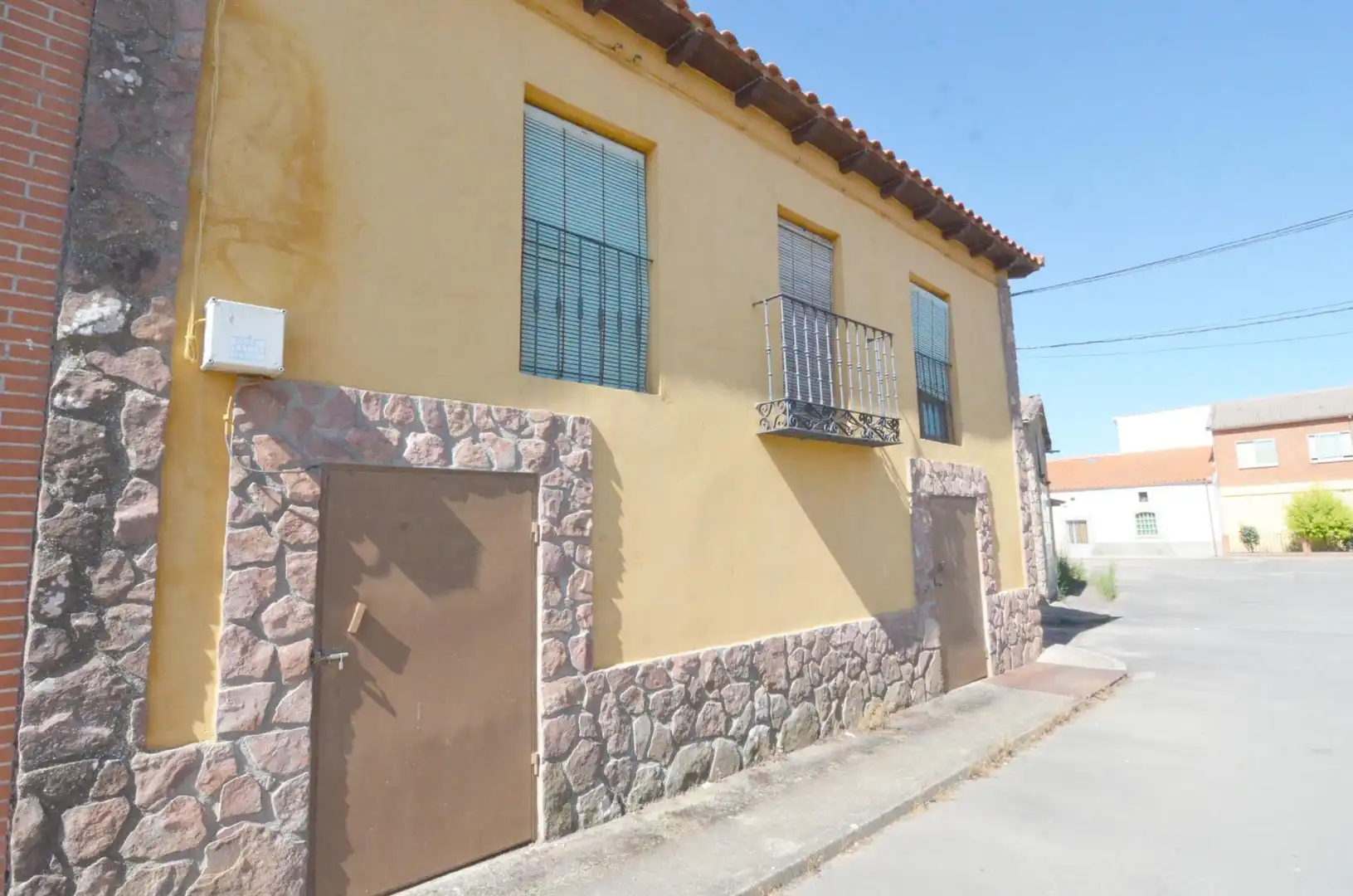 Außenansicht von Country house zum Verkauf in Calzada de Valdunciel