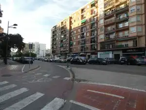 Vista exterior de Local de lloguer en Valencia amb Aire condicionat