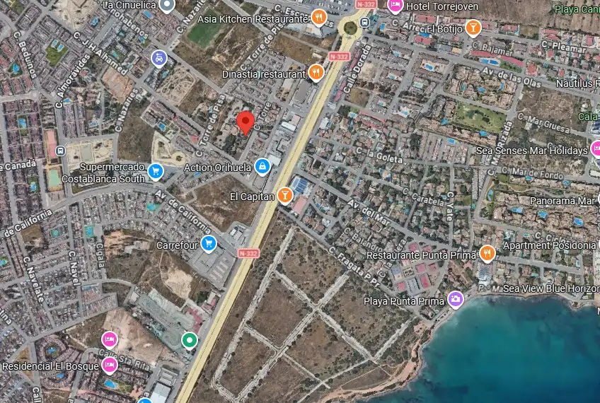 Vista exterior de Casa o xalet en venda en Orihuela amb Aire condicionat, Calefacció i Terrassa
