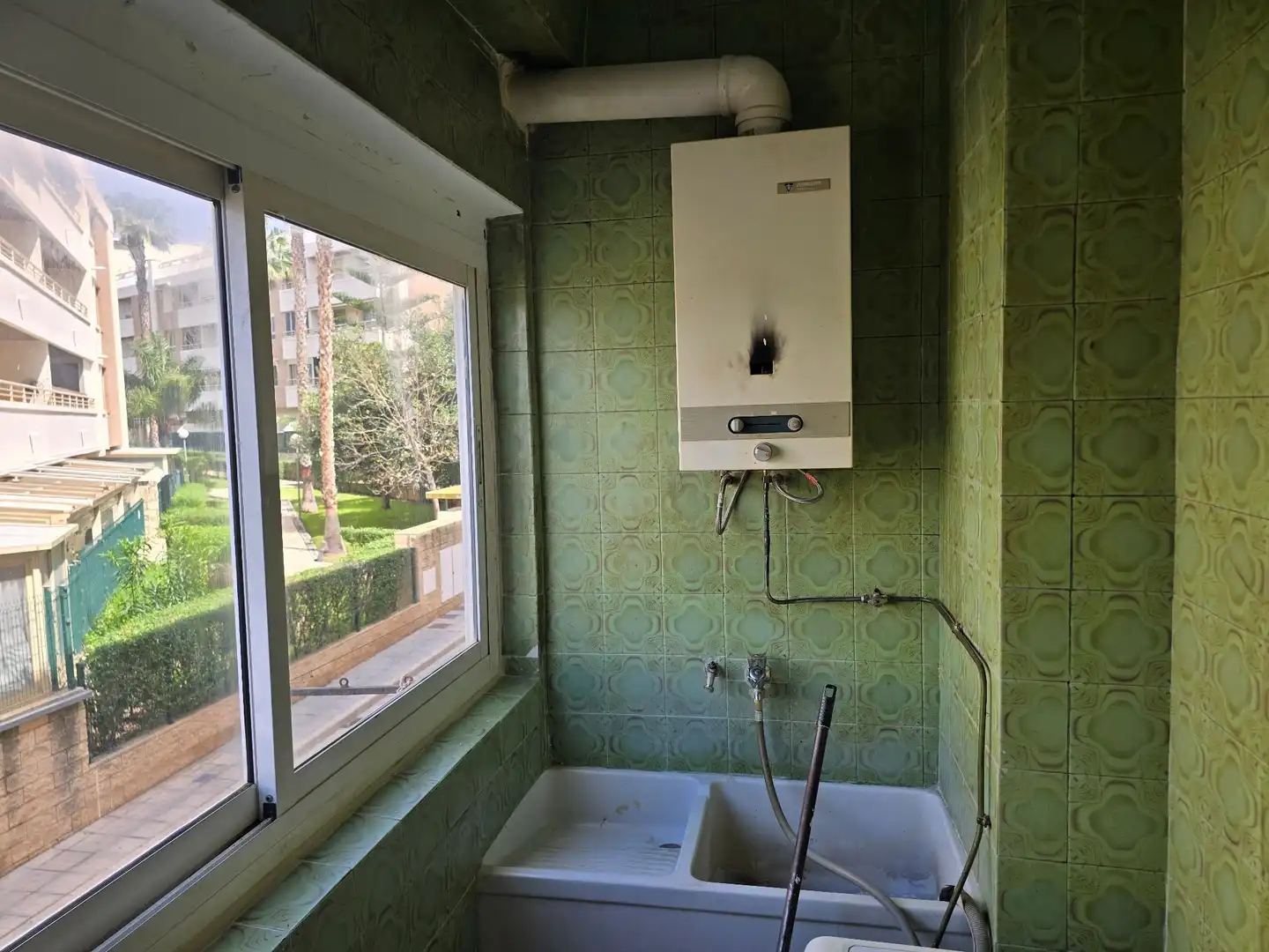 Bathroom of Flat for sale in L'Alfàs del Pi