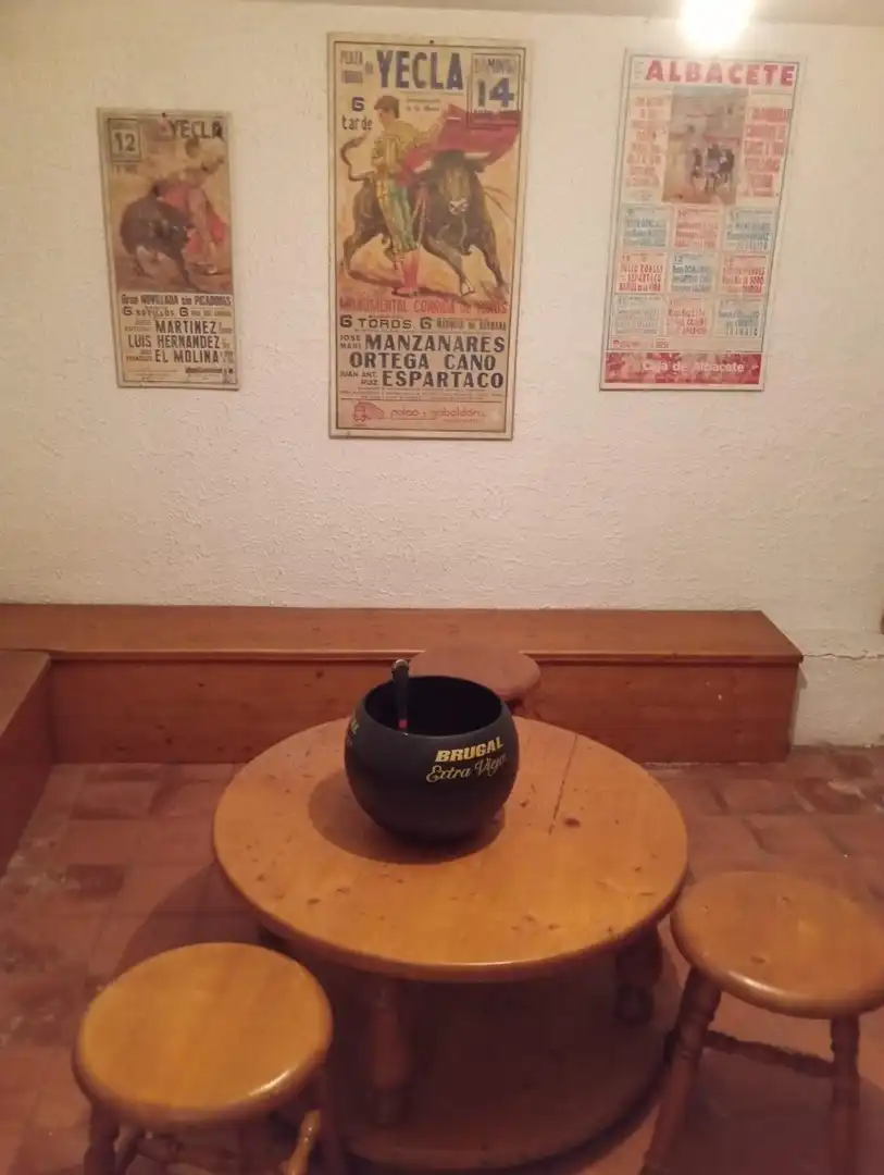 Haus oder Chalet zum Verkauf in Yecla mit Klimaanlage, Heizung und Terrasse