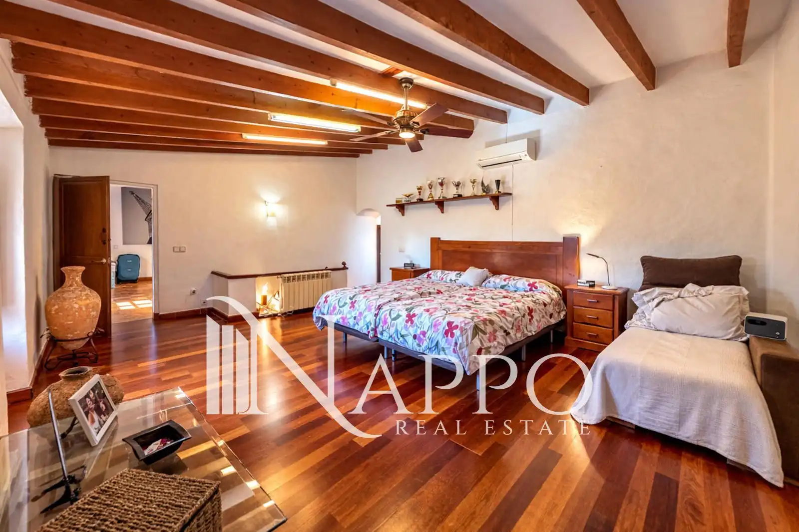 Habitación de Casa adosada en venta en  Palma de Mallorca con Aire acondicionado, Calefacción y Jardín privado
