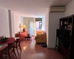 Living room of Flat for sale in Cornellà de Llobregat  with Balcony