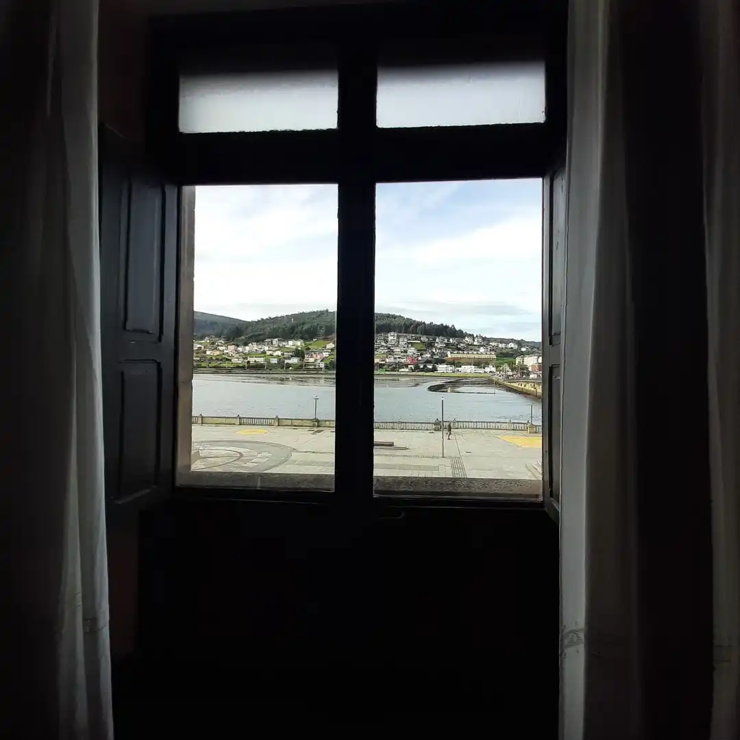 Dormitori de Pis en venda en Viveiro amb Terrassa