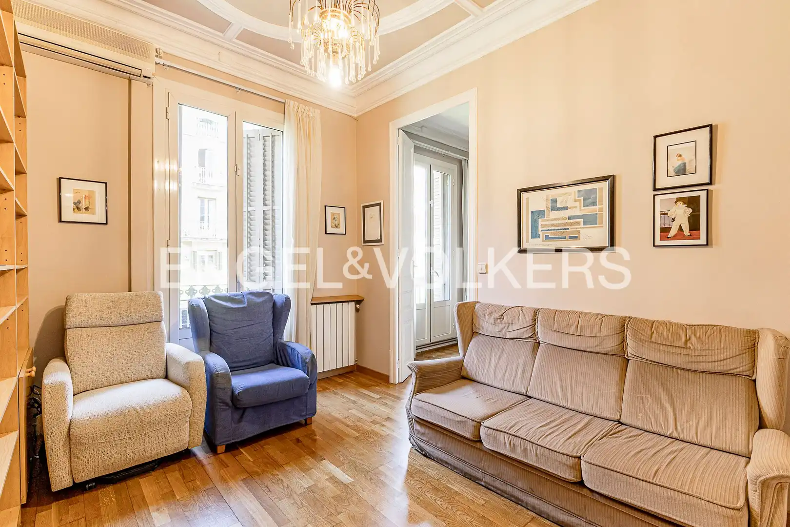 Piso con terraza en venta en Eixample