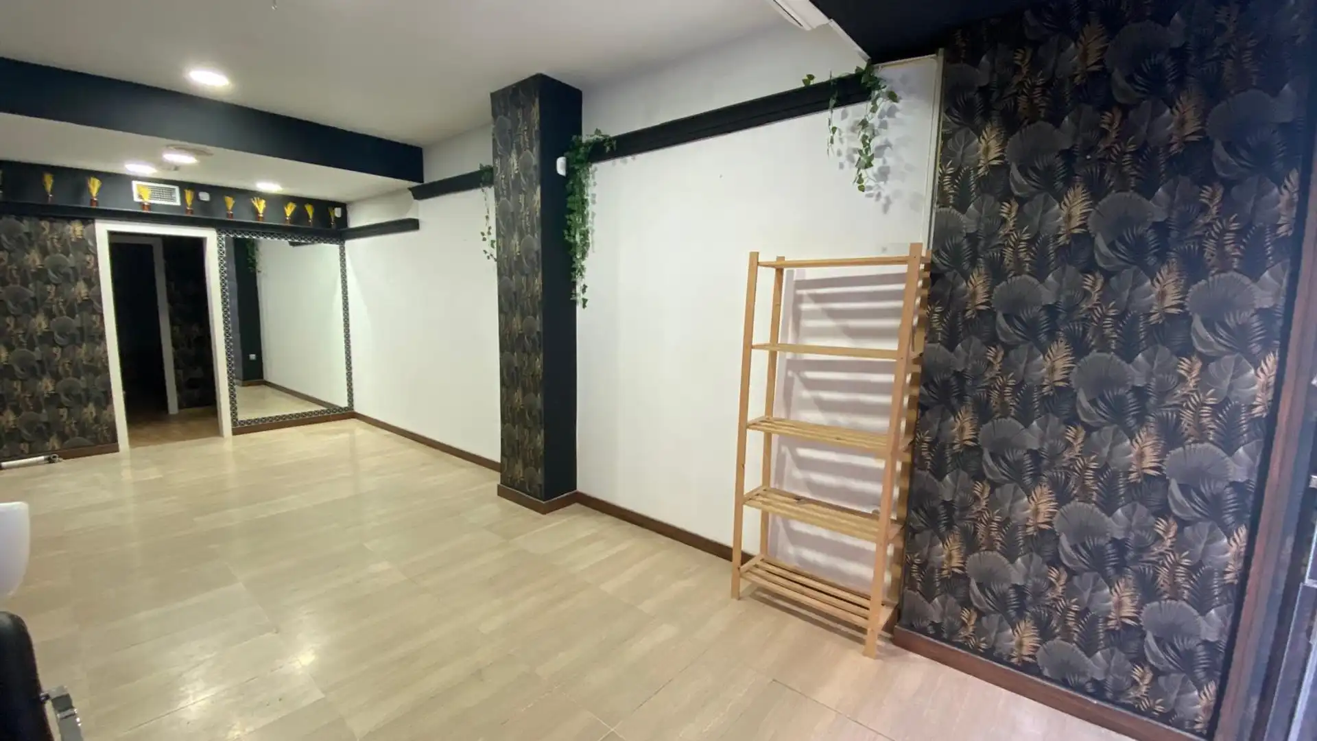 Geschaftsraum zur Miete in  Albacete Capital