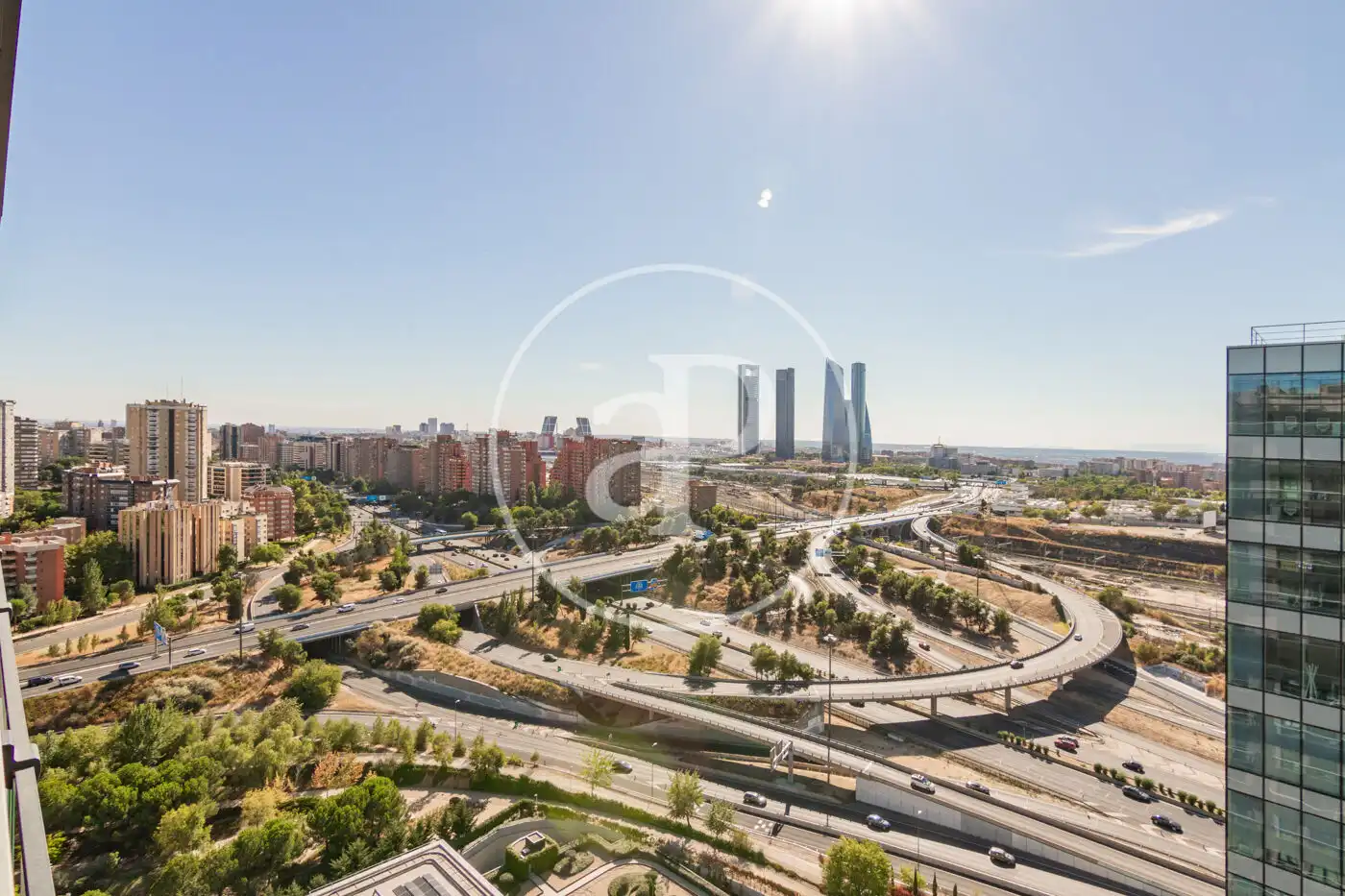 Außenansicht von Wohnung zur Miete in Madrid mit Klimaanlage, Heizung und Privatgarten