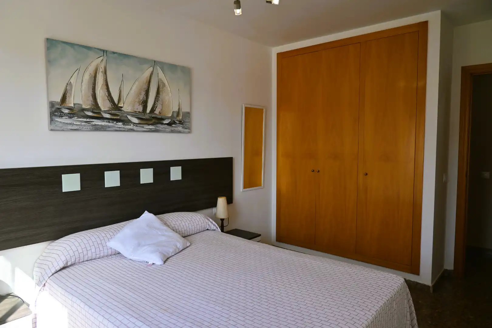 Habitación de Piso en venta en Sagunto / Sagunt con Aire acondicionado, Trastero y Amueblado