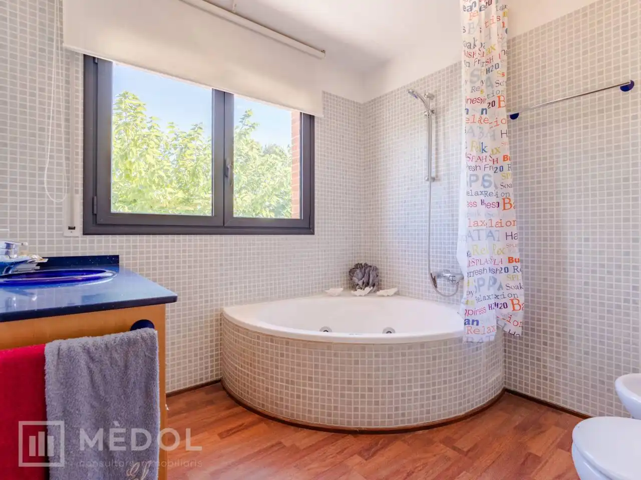 Bathroom of Houses for sale in Tarragona  with Air Conditioner, Heating and Private garden