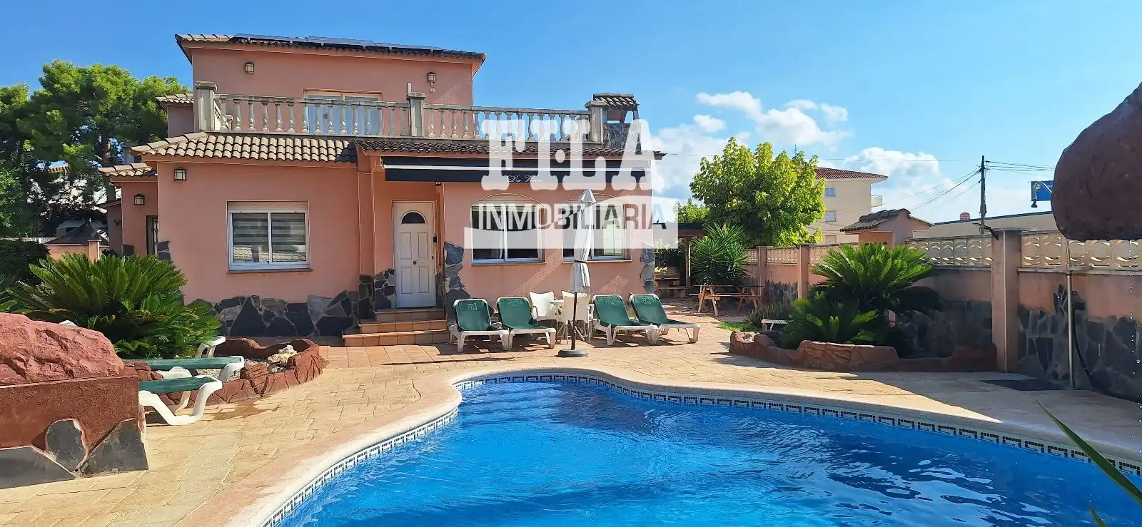 Xalet amb piscina en venda a March