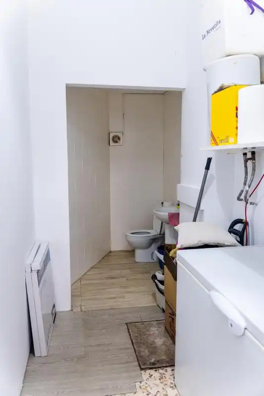 Badezimmer von Geschaftsraum zum Verkauf in Mijas mit Heizung