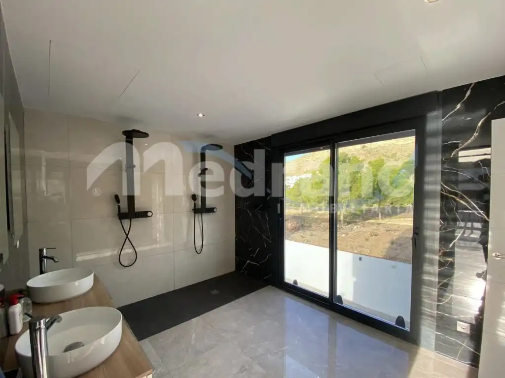 Casa amb piscina en venda a Calle Londres, imagen 7