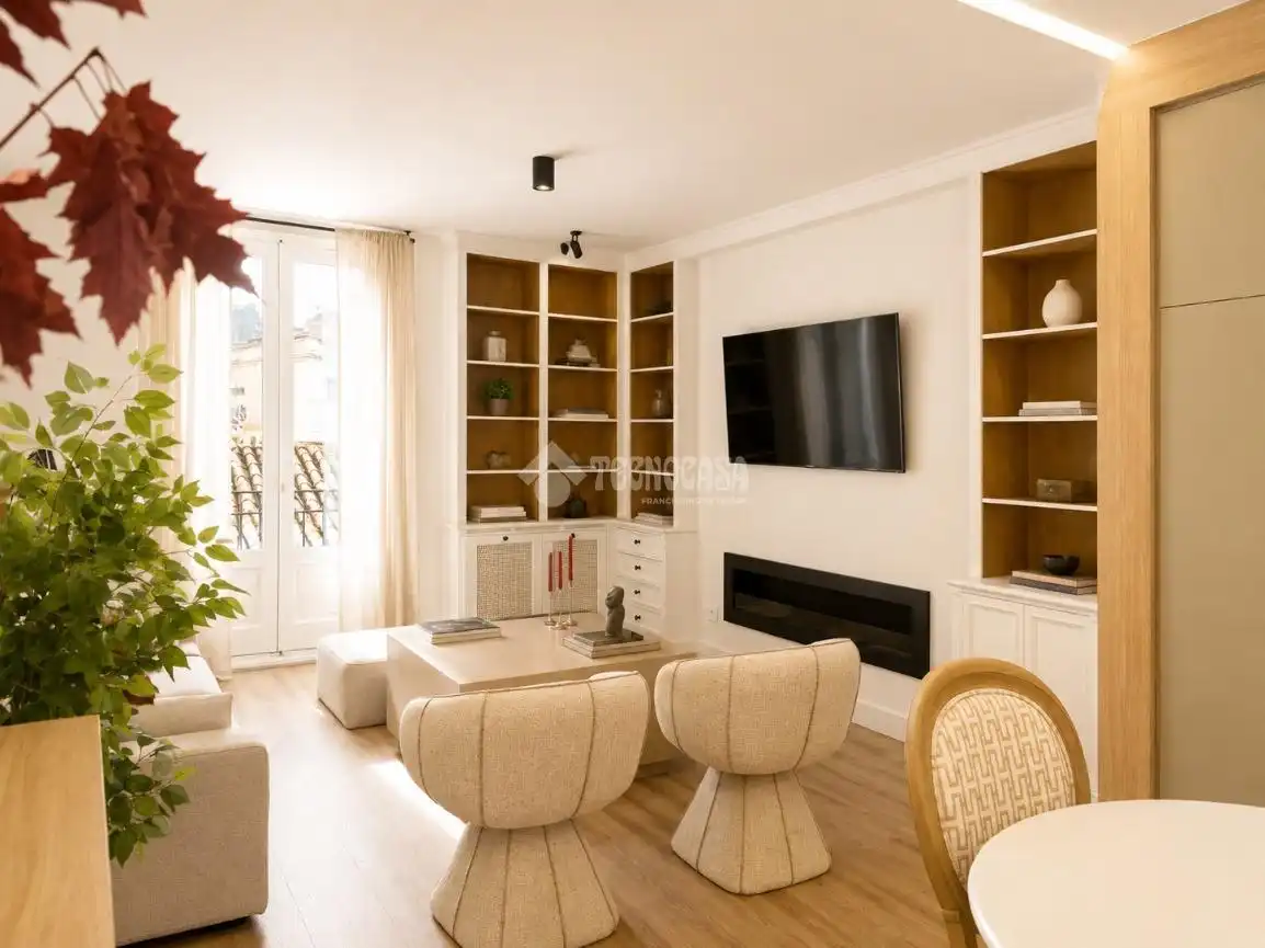 Wohnzimmer von Wohnung zum Verkauf in Madrid mit Klimaanlage, Balkon und Alarm