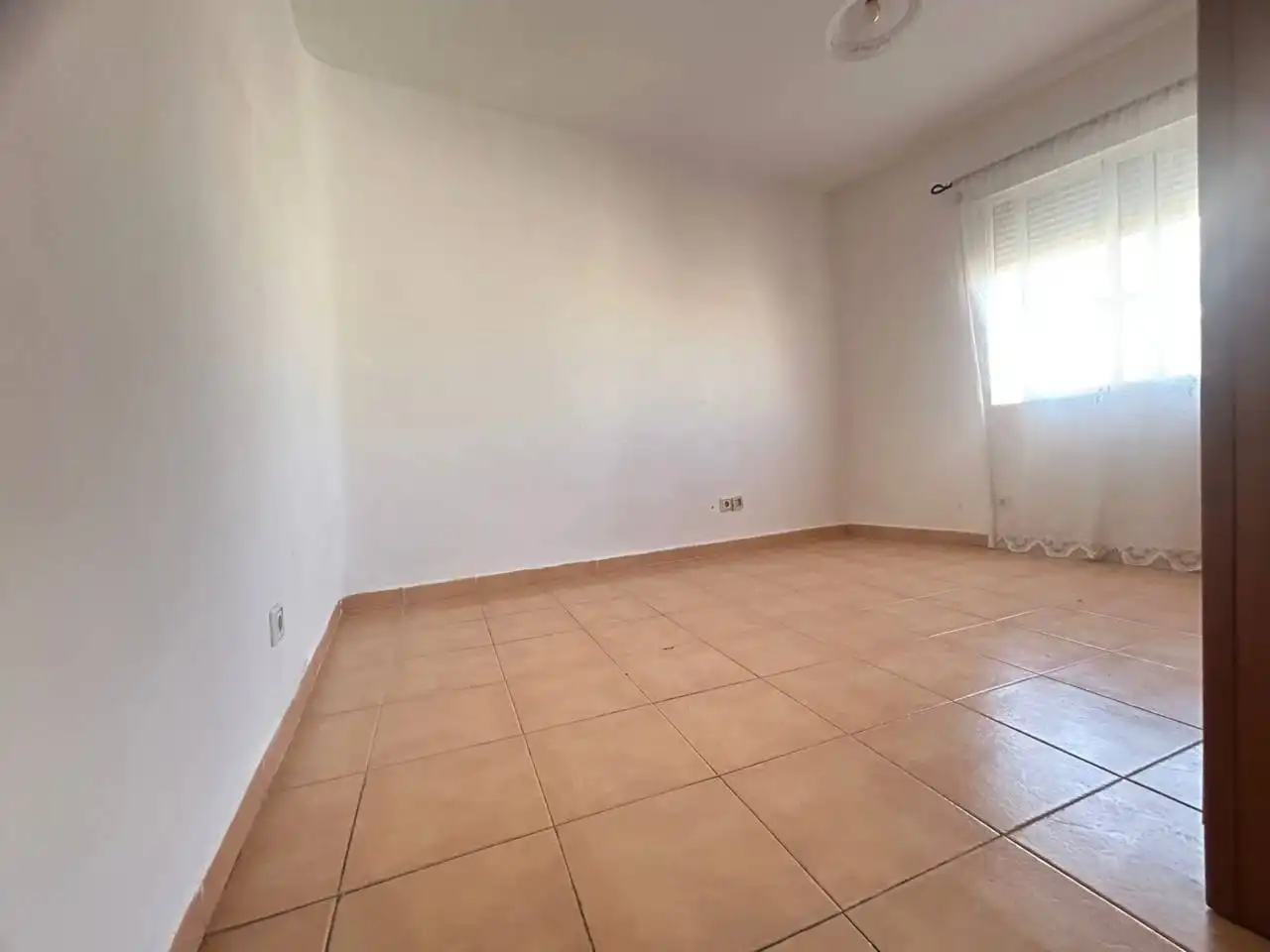 Habitación de Piso en venta en Mora con Calefacción y Terraza