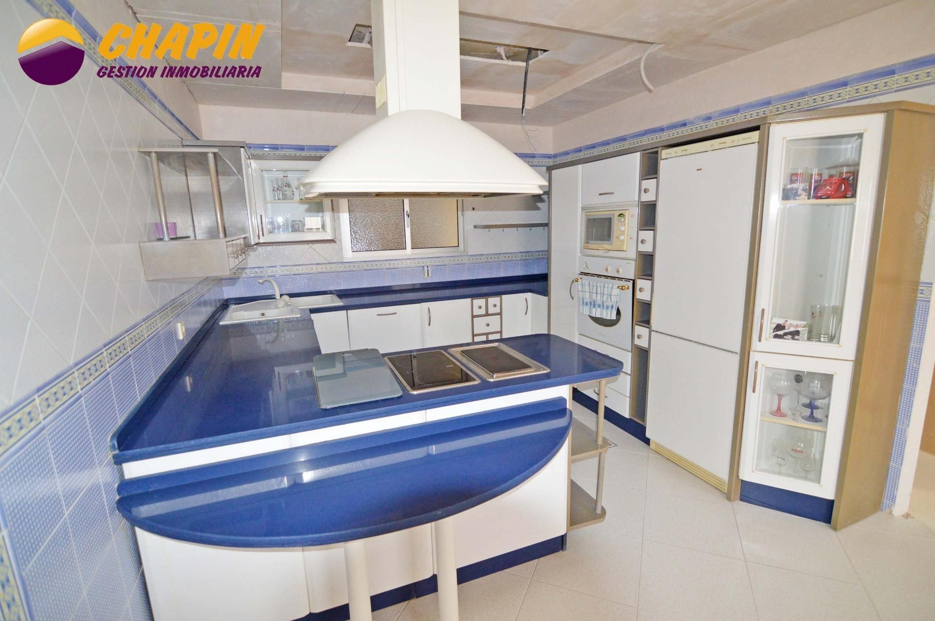 Cuina de Casa o xalet en venda en Jerez de la Frontera amb Terrassa i Traster