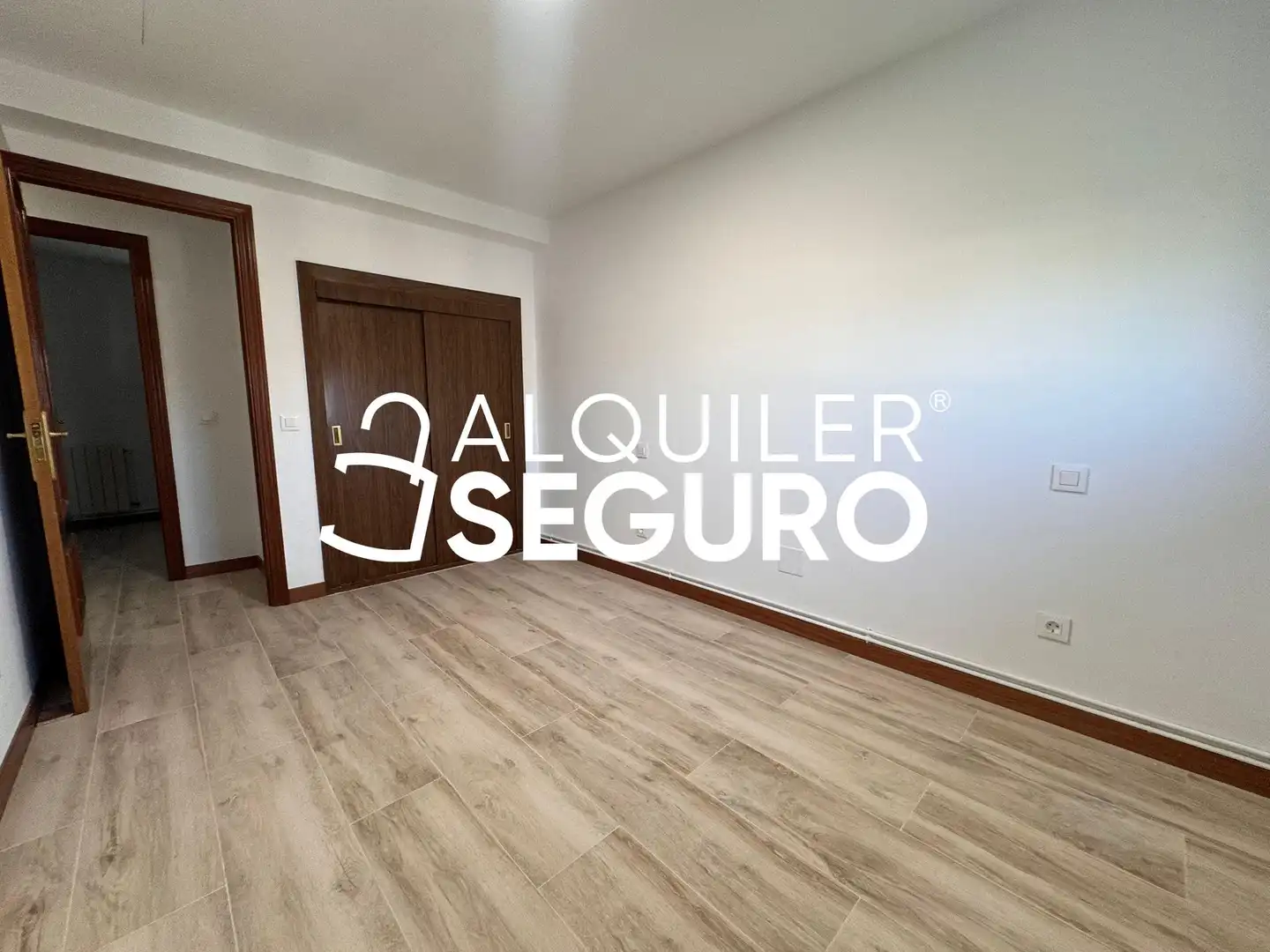Bedroom of Flat for rent in Madrid  with Air Conditioner, Heating and Terrace