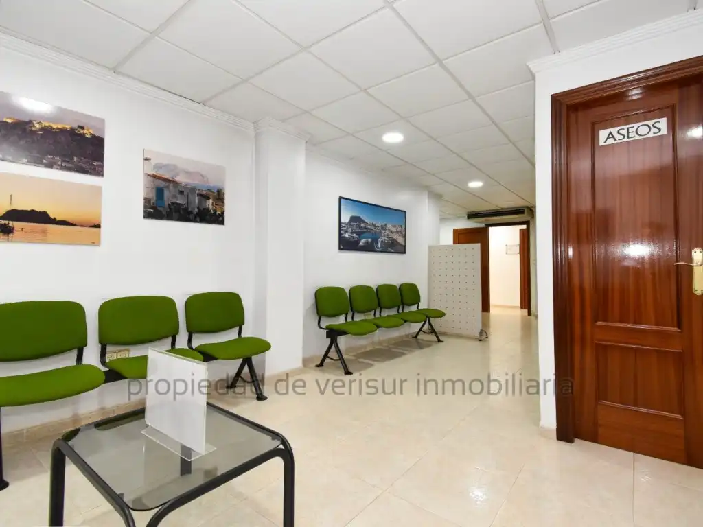 Office for rent in Casco Antiguo