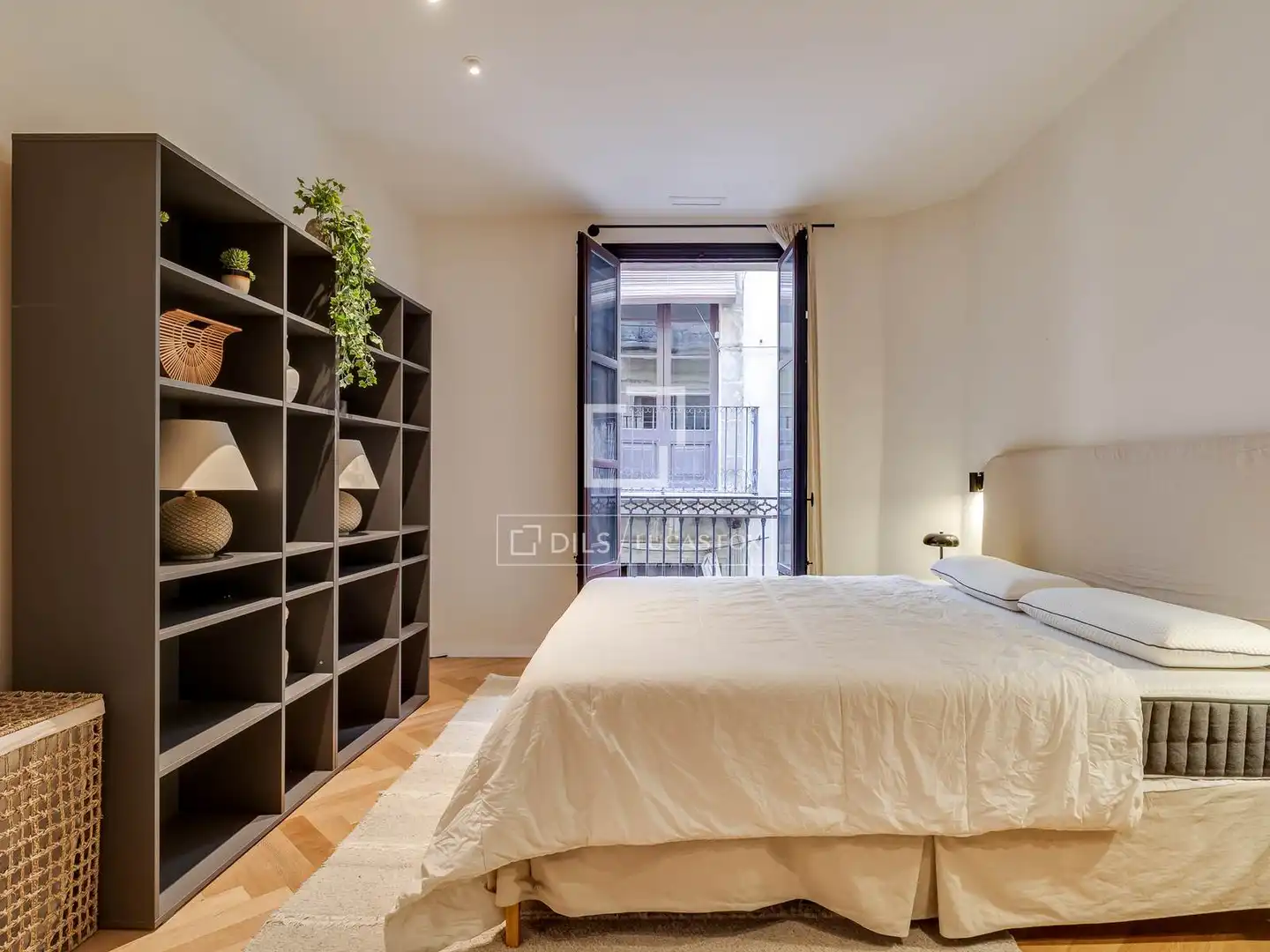 Schlafzimmer von Wohnung zum Verkauf in Barcelona mit Klimaanlage, Heizung und Parkett