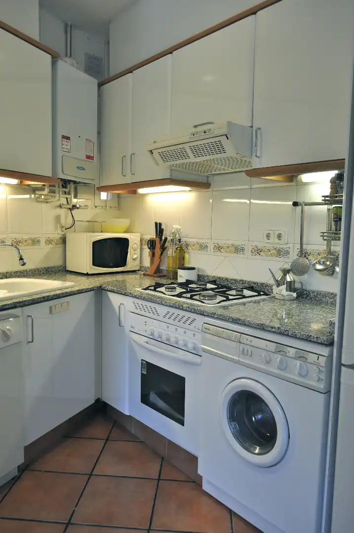 Cocina de Apartamento en venta en Valencia con Aire acondicionado, Calefacción y Horno