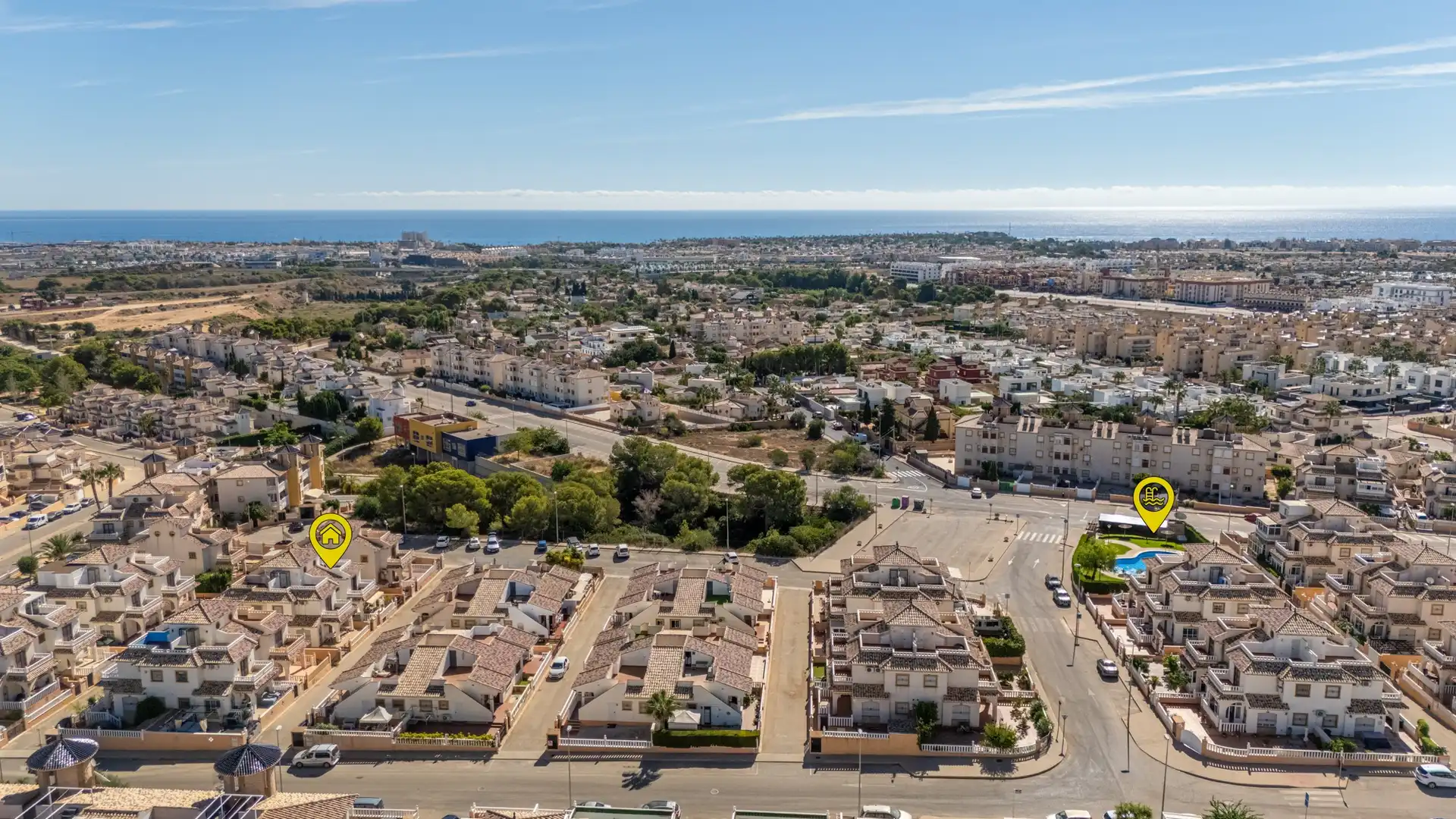 Exterior view of Detached homes for sale in Orihuela  with Air Conditioner, Private garden and Terrace