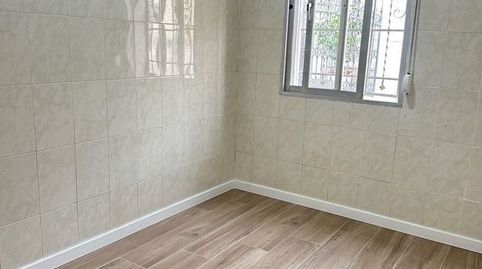 Foto 5 de Planta baixa de lloguer a Pintor Genovés, Zona Avenida al Vedat, Torrent