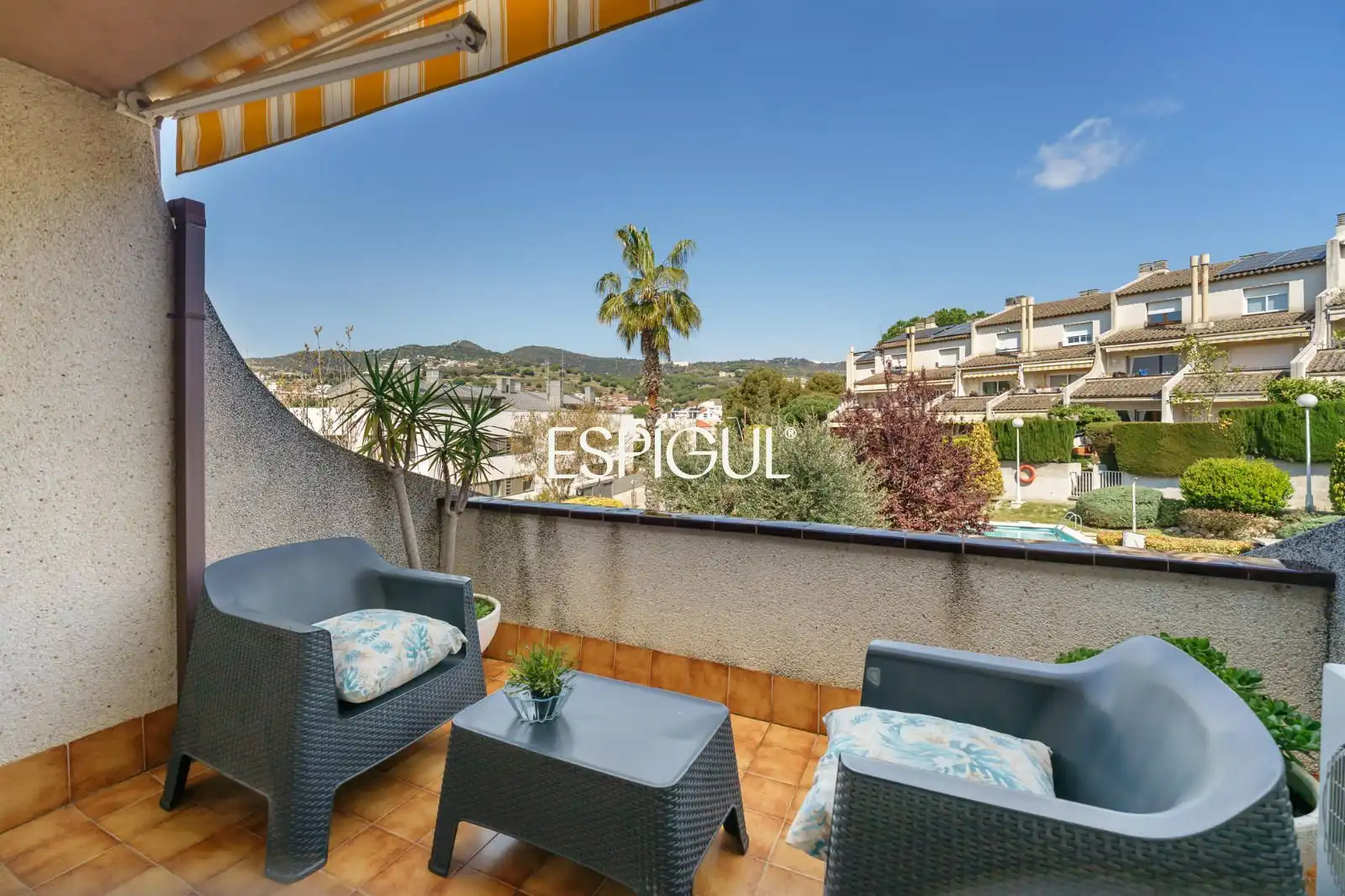 Terraza de Casa adosada en venta en Tiana con Aire acondicionado, Calefacción y Jardín privado