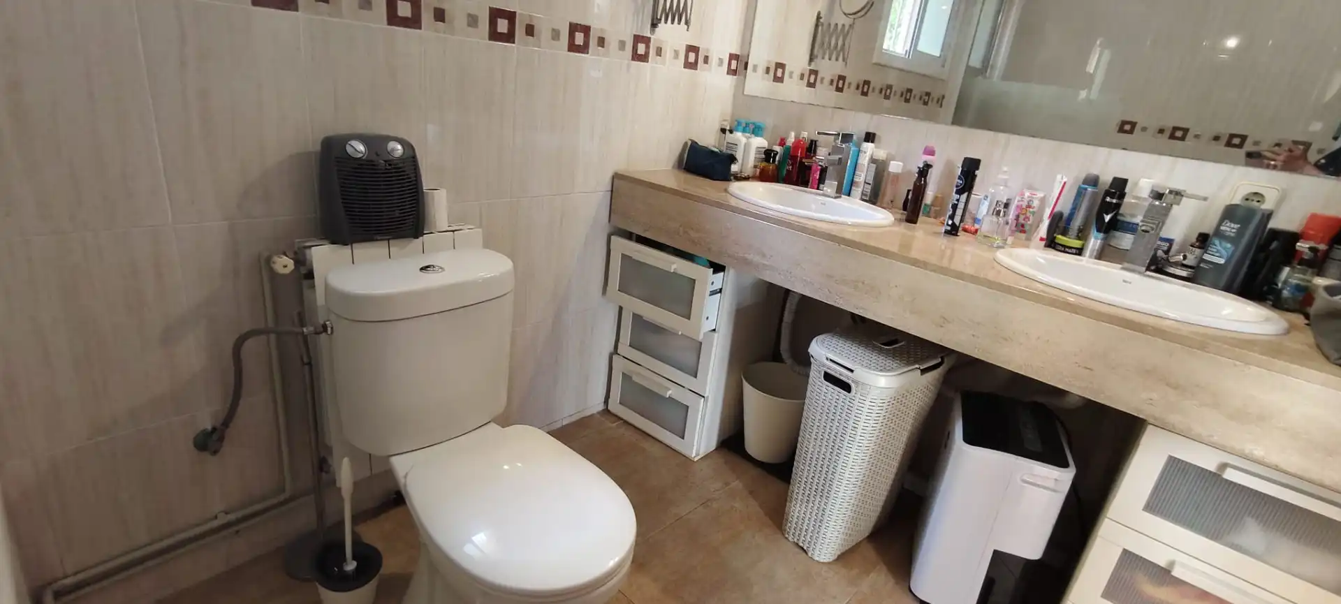 Bany de Casa o xalet en venda en Cervelló amb Aire condicionat, Calefacció i Jardí privat