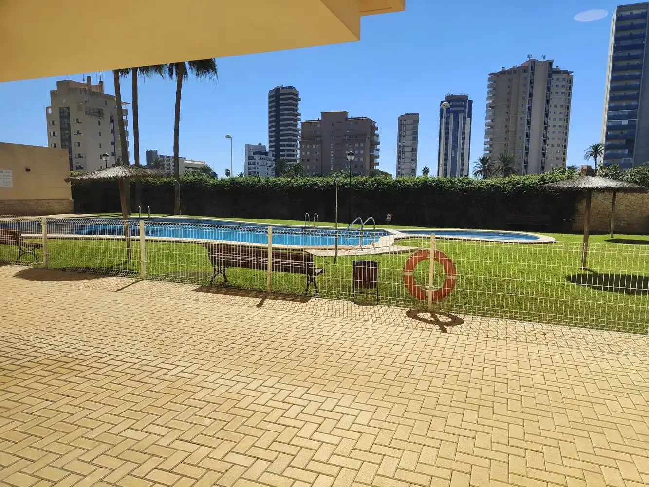 Piscina de Planta baixa en venda en Calpe / Calp amb Aire condicionat, Rentadora i TV