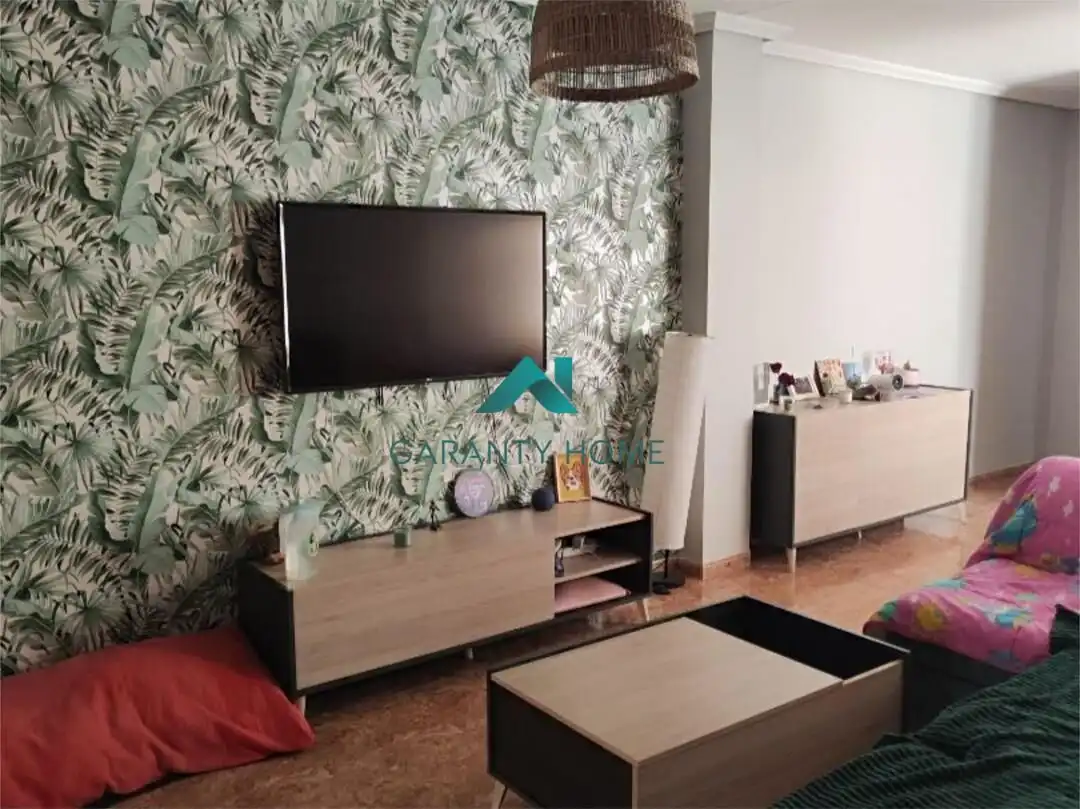 Piso con terraza en venta en Martos, imagen 2