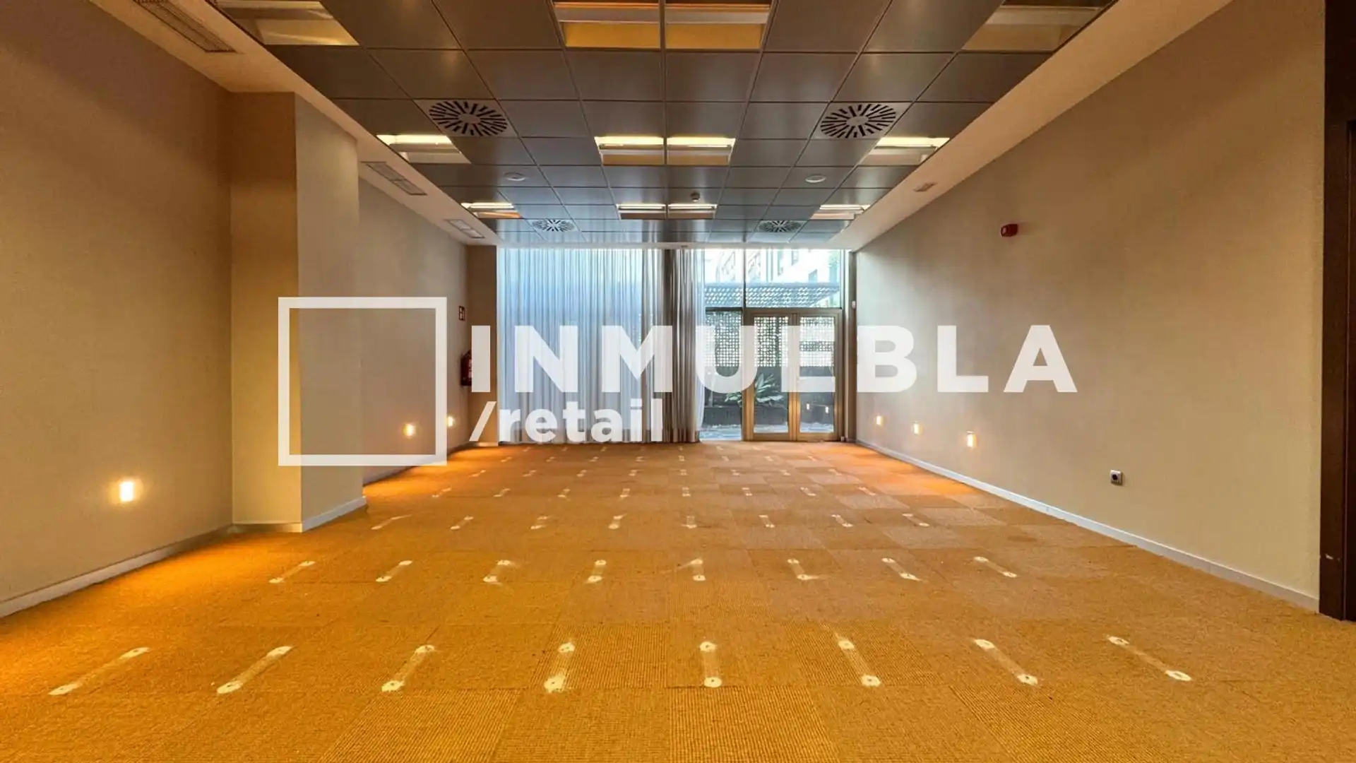 Local de alquiler en  Barcelona Capital con Aire acondicionado, Parquet y Terraza