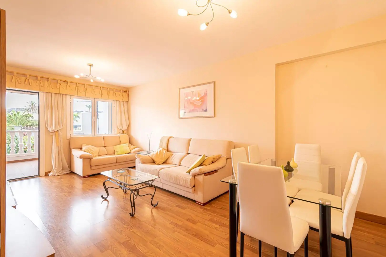 Sala de estar de Piso de alquiler en Arona con Terraza, Amueblado y Piscina comunitaria