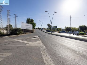 Industrial building for sale in Calle Orgiva