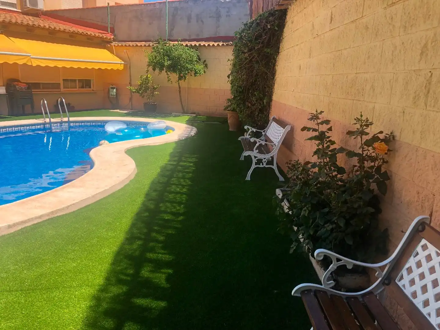 Swimming pool of Houses for sale in Alcázar de San Juan  with Air Conditioner, Heating and Private garden