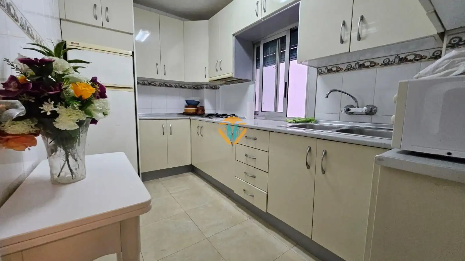 Kitchen of Flat for sale in Playa Levante