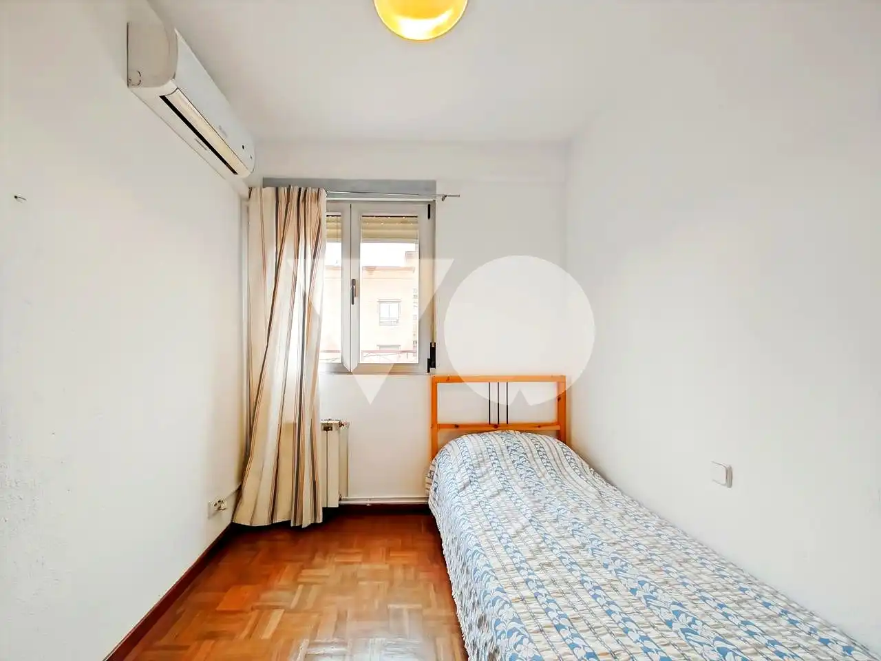 Schlafzimmer von Wohnung zum Verkauf in Barajas