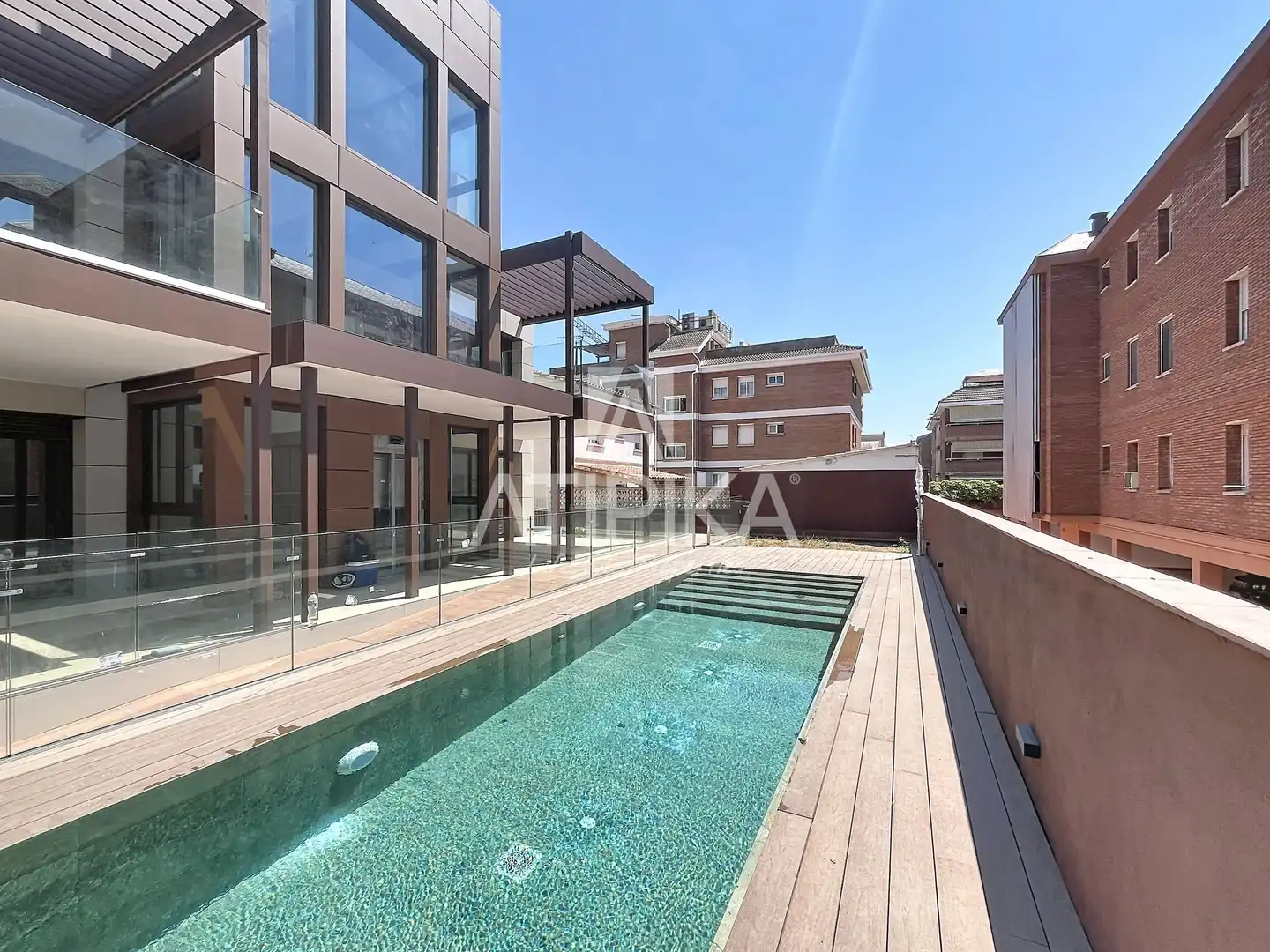 Vista exterior de Ático en venta en Castelldefels con Aire acondicionado, Calefacción y Horno