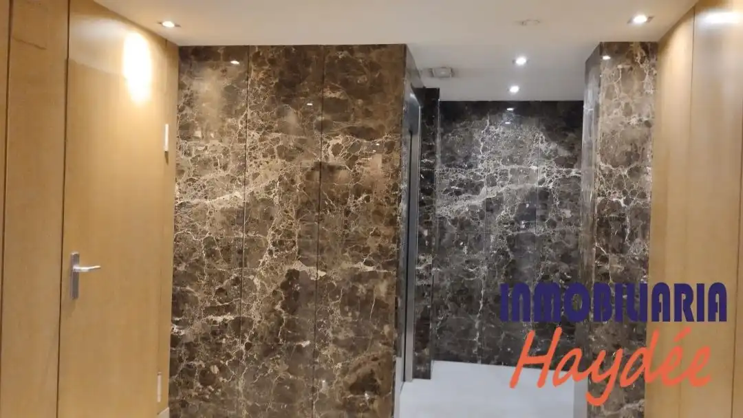 Piso con terraza en venta en Sor Natividad Homedes Kalea, imagen 50
