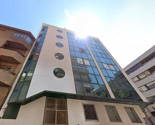 Vista exterior de Oficina en venda en Ciudad Real Capital amb Calefacció