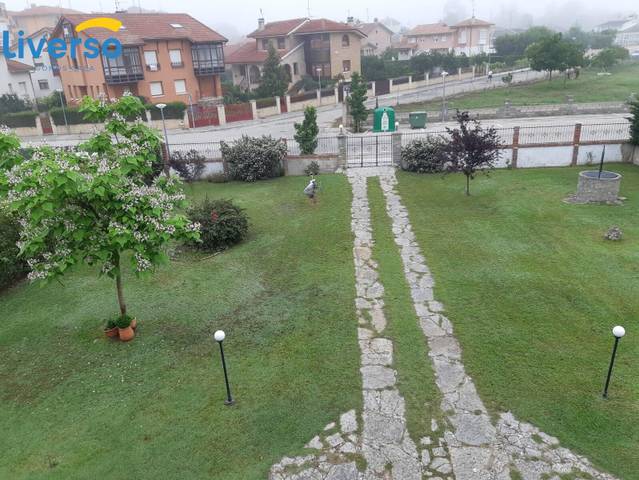 Casa-chalet en Venta en Medina de Pomar