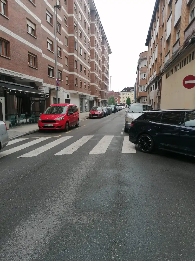Vista exterior de Garaje en venta en Gijón 